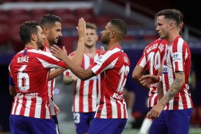 爱游戏官方推荐-包含阿贾克斯清晨篮板制胜罗马门线救险备战国王杯，这操作让人直呼：里尔今晨单刀错失的词条